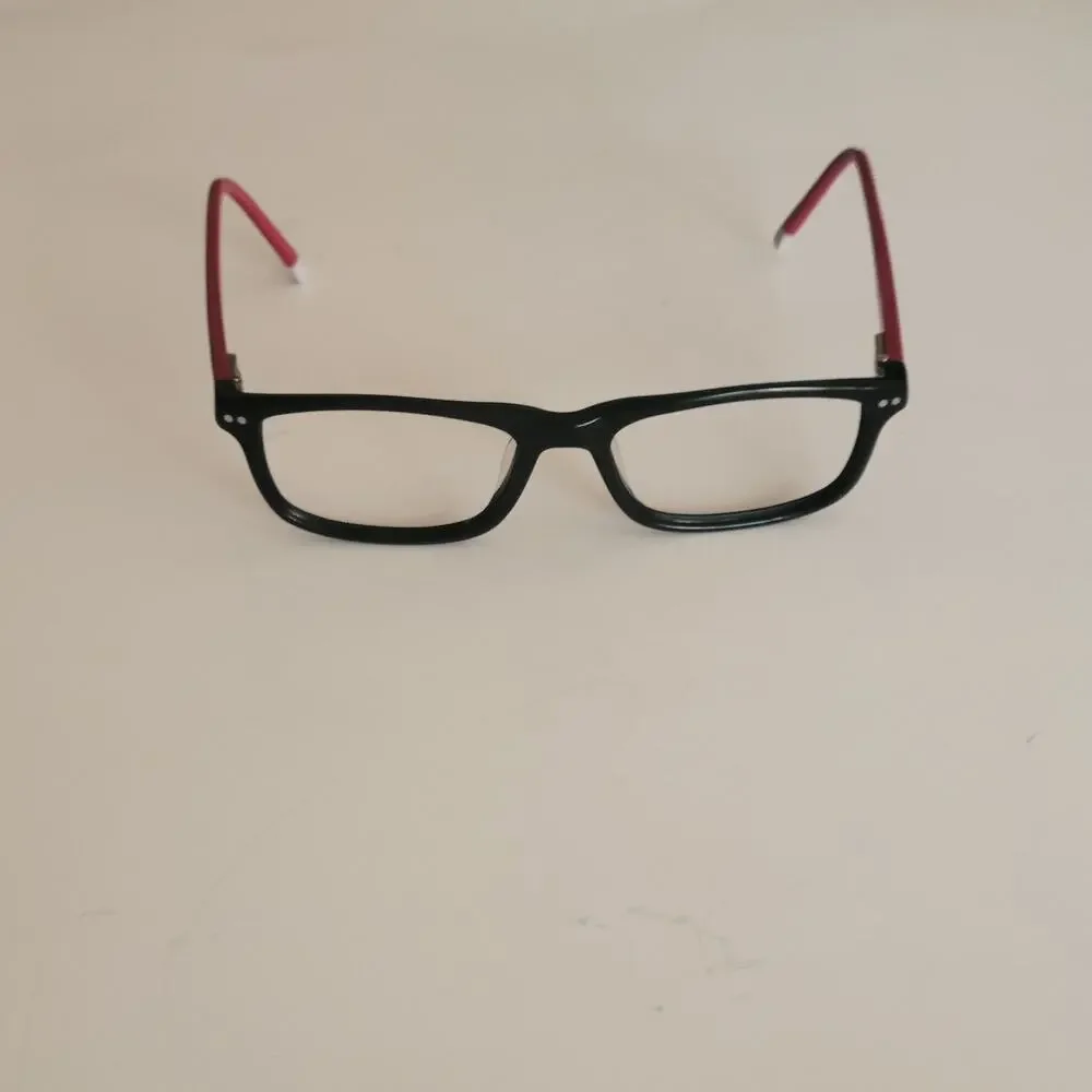 Calvin Klein CK59561 model featuring a black and red frame design 53X17X140